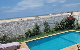 La petite villa avec piscine pieds dans l'eau