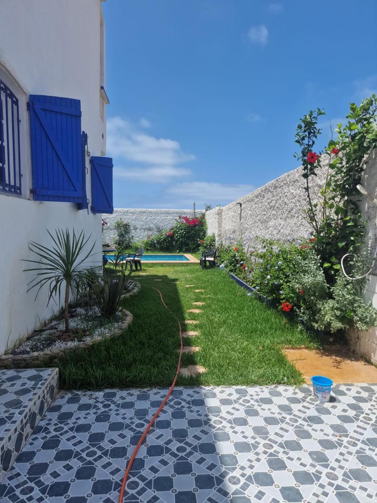 La petite villa avec piscine pieds dans l'eau Sidi Rahal  Extérieur photo